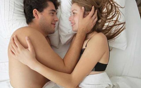 Sesso dopo il parto: quando e come farlo