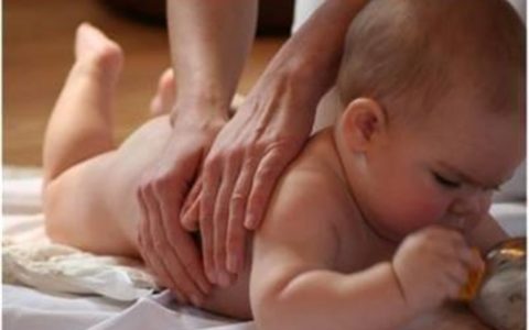 Salute Coccoliamo il nostro bambino: I benefici dei massaggi